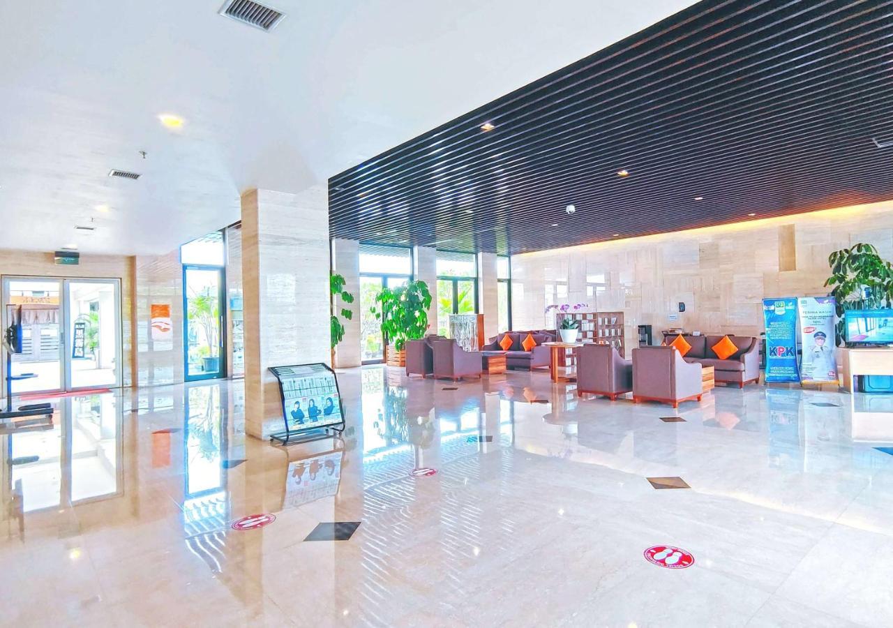 Le Premier Hotel Deltamas Cikarang Dış mekan fotoğraf