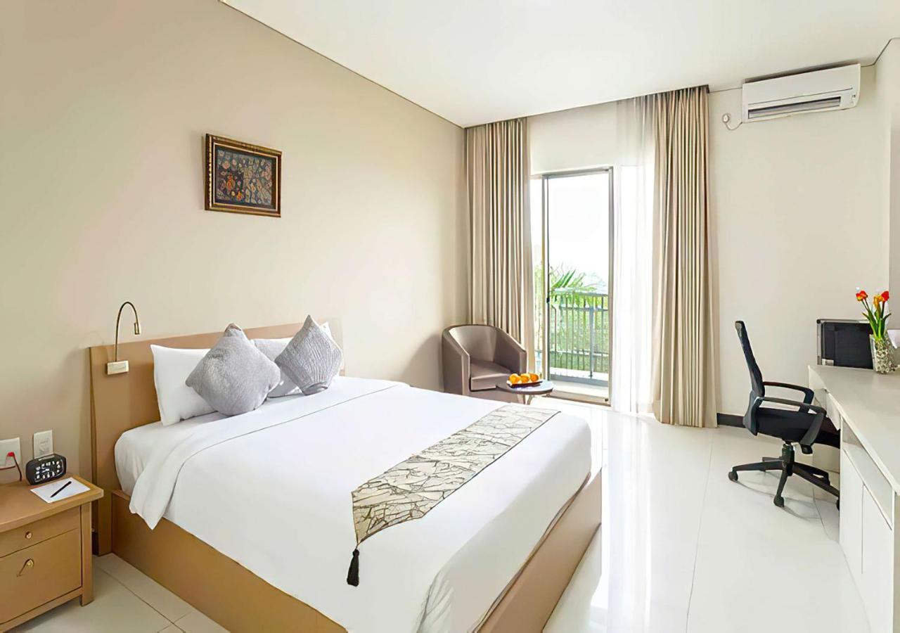 Le Premier Hotel Deltamas Cikarang Dış mekan fotoğraf