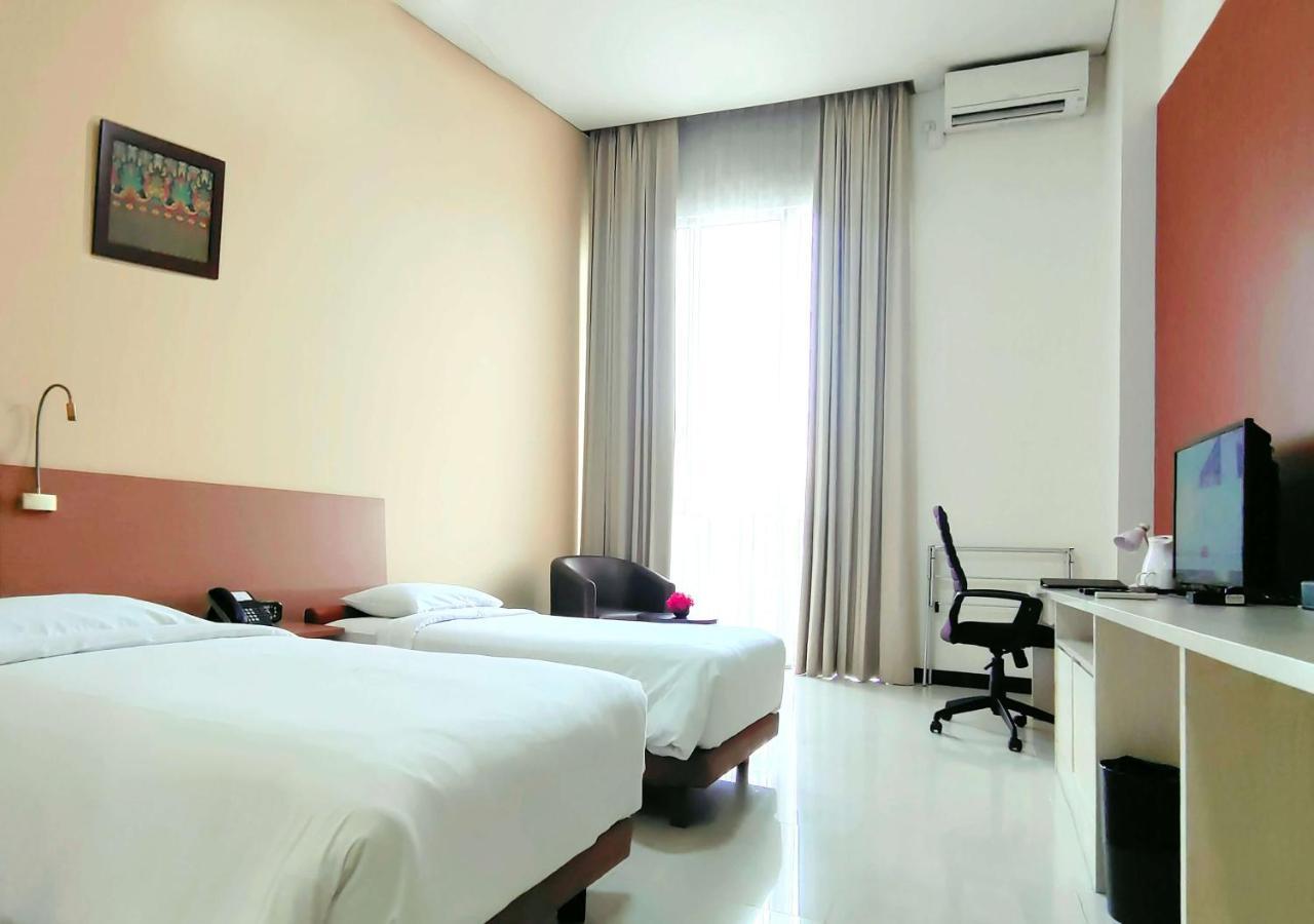 Le Premier Hotel Deltamas Cikarang Dış mekan fotoğraf