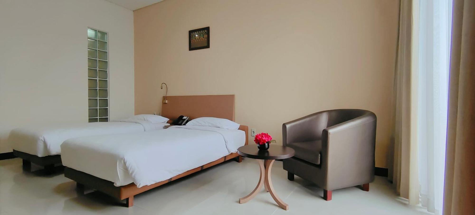 Le Premier Hotel Deltamas Cikarang Dış mekan fotoğraf